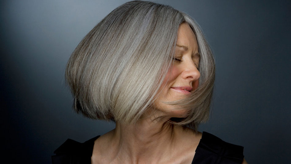 We select the paint color for gray hair