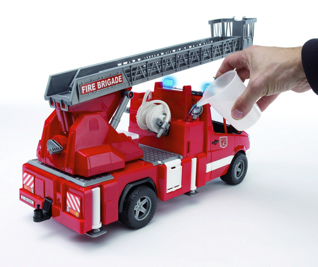 FIRE MACHINE WITH LADDER AND POMP BRUDER.jpg