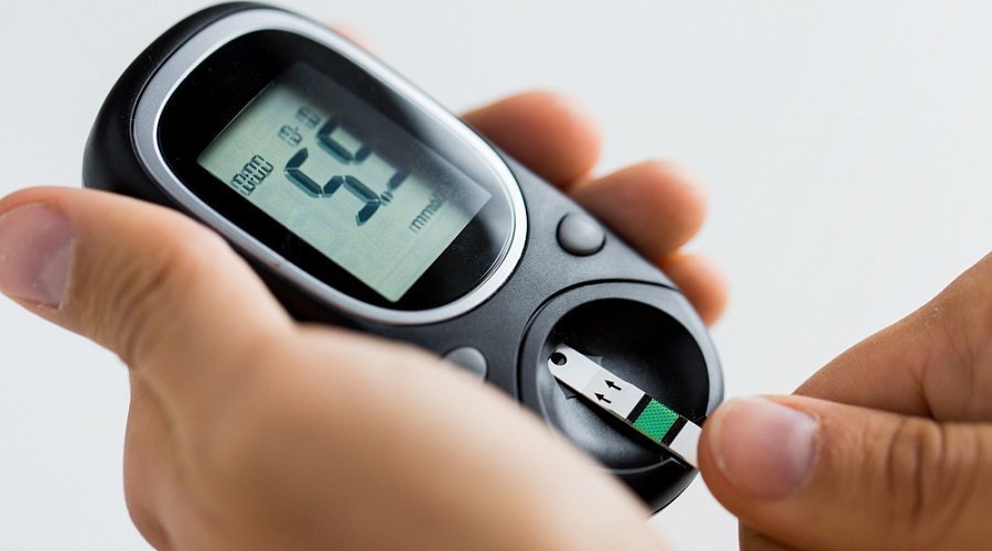 Types of blood glucose meters