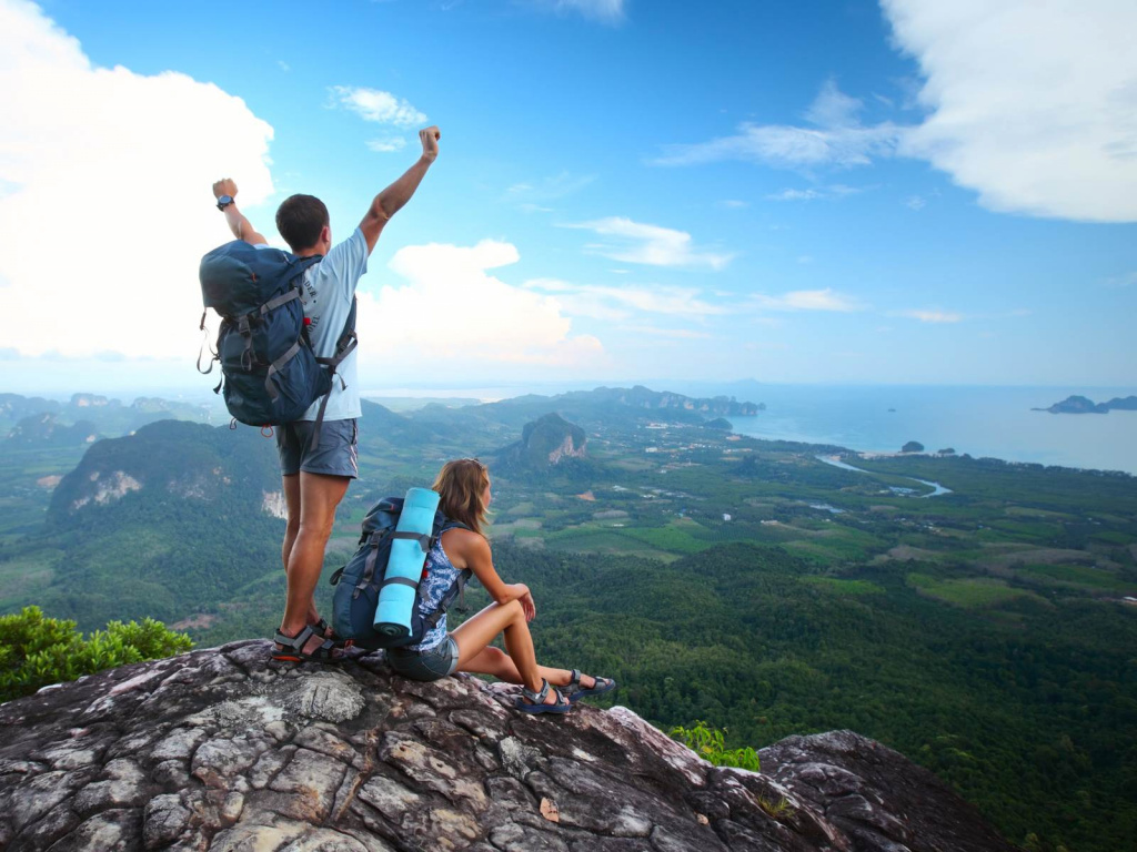 we choose a backpack for tourism