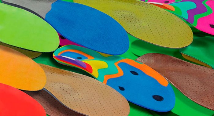 How to choose orthopedic insoles with transverse flatfoot for children and adults?