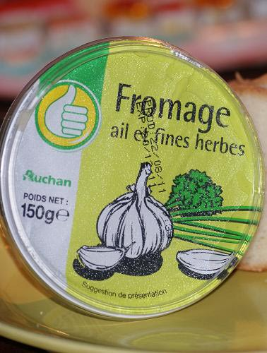 Cheese cottage cheese for sandwiches with garlic and herbs Auchan