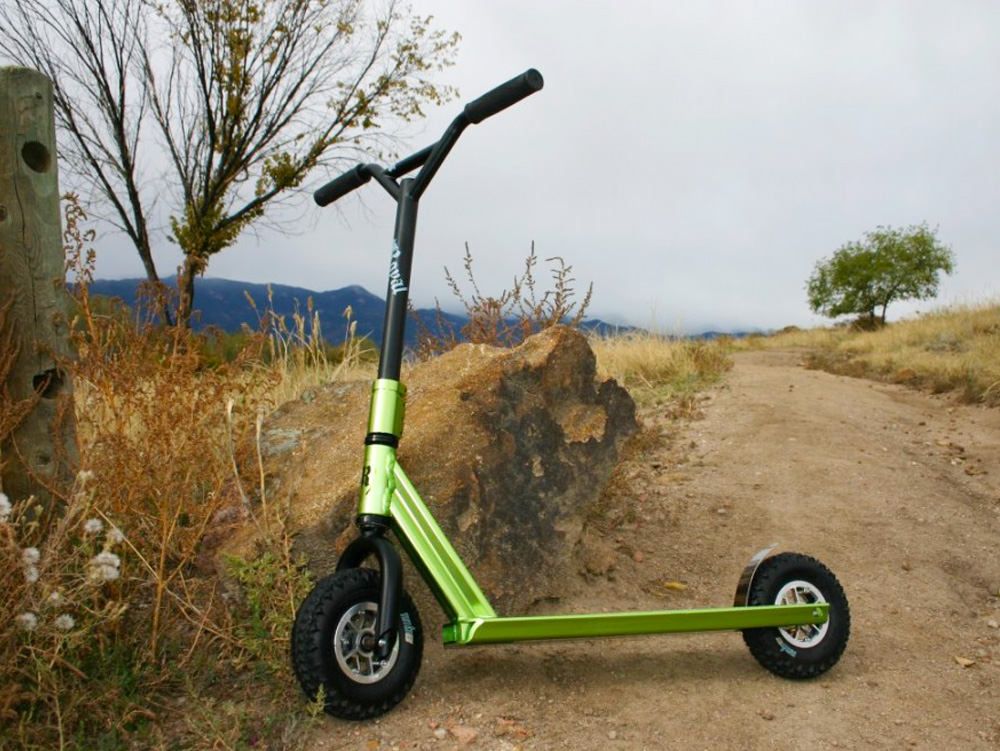 Off-road scooter