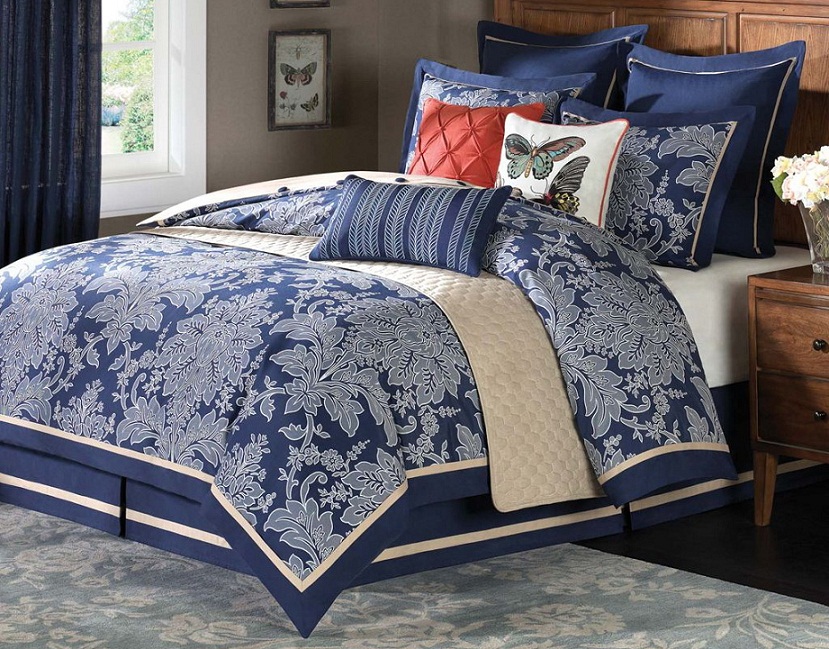 Jacquard bedding