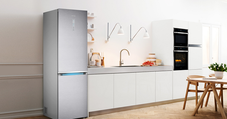 Freestanding refrigerators