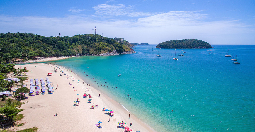 Nai Harn Beach