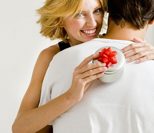 12 best gift ideas for his wife