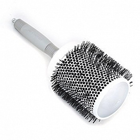 How to choose a comb and hairbrush. Tips and tricks